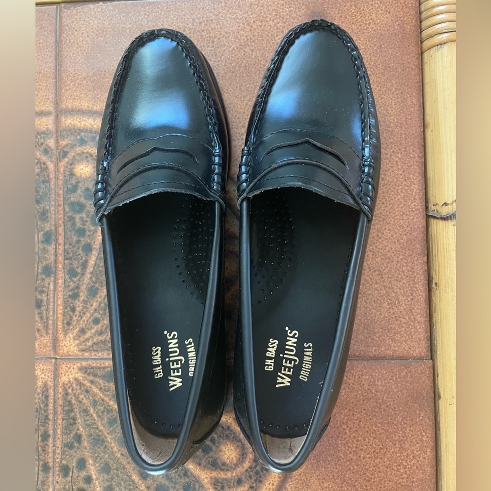Original GH bass weejun loafers.